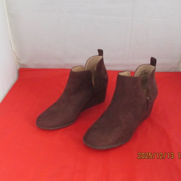 Journee Collection Mylee Wedge Booties $109 - US Size 5 1/2 - Brown - 1412 - Picture 6 of 10
